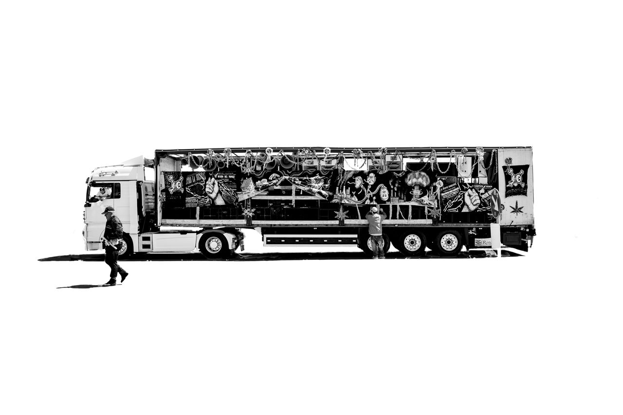 Il carro sound system di Deep Yume prima della street parade